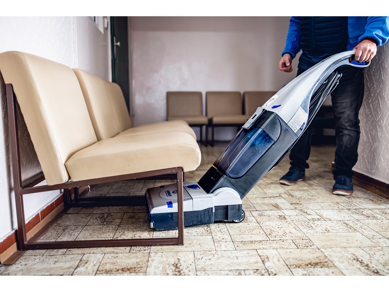 lindhaus-lw30-eco-force-uklid-cekarny-pod-sedackou